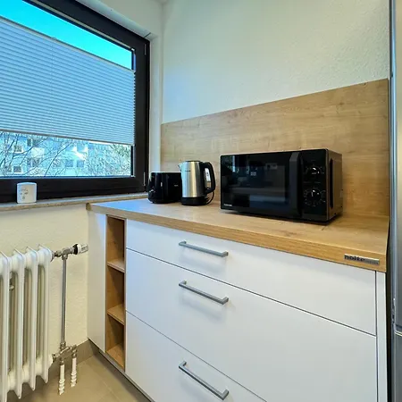 3 Apartment, 90 Qm, Ruhig Und Zentrumsnah, Max 6 Pers, 15 Qm Balkon , Private Garage, Internet 1000 Mbit Sindelfingen