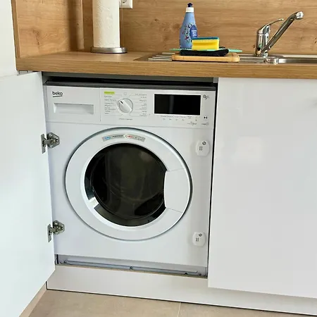 3 Apartment, 90 Qm, Ruhig Und Zentrumsnah, Max 6 Pers, 15 Qm Balkon , Private Garage, Internet 1000 Mbit * Sindelfingen