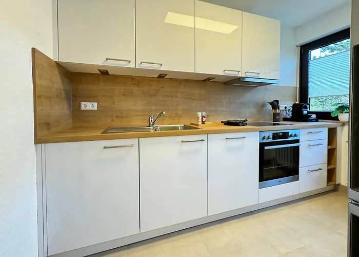 Apartamento 3 Apartment, 90 Qm, Ruhig Und Zentrumsnah, Max 6 Pers, 15 Qm Balkon , Private Garage, Internet 1000 Mbit Sindelfingen