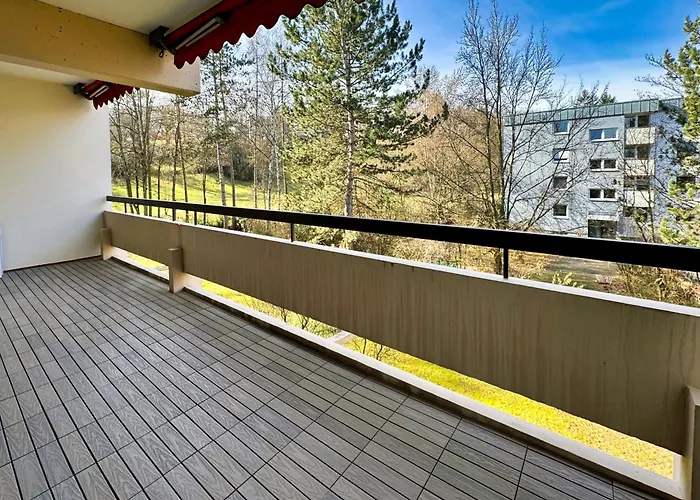 3 Apartment, 90 Qm, Ruhig Und Zentrumsnah, Max 6 Pers, 15 Qm Balkon , Private Garage, Internet 1000 Mbit Apartamento